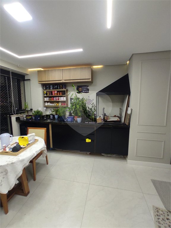 Apartamento à venda com 3 quartos, sendo 2 suítes, em Barra Funda, São Paulo, SP