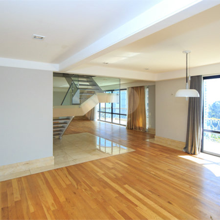 Duplex à venda ou para alugar com 5 suítes em Alto da Boa Vista, São Paulo, SP