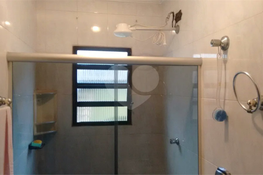Sobrado à venda com 3 quartos, sendo 1 suíte, em Vila Galvão, Guarulhos, SP