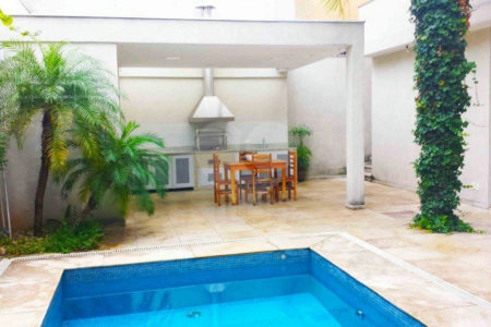 Sobrado à venda com 4 quartos, sendo 2 suítes, em Jardim Marajoara, São Paulo, SP