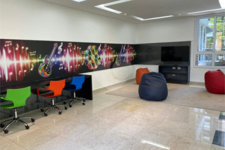 Apartamento à venda com 3 quartos, sendo 1 suíte, em Vila Regente Feijó, São Paulo, SP