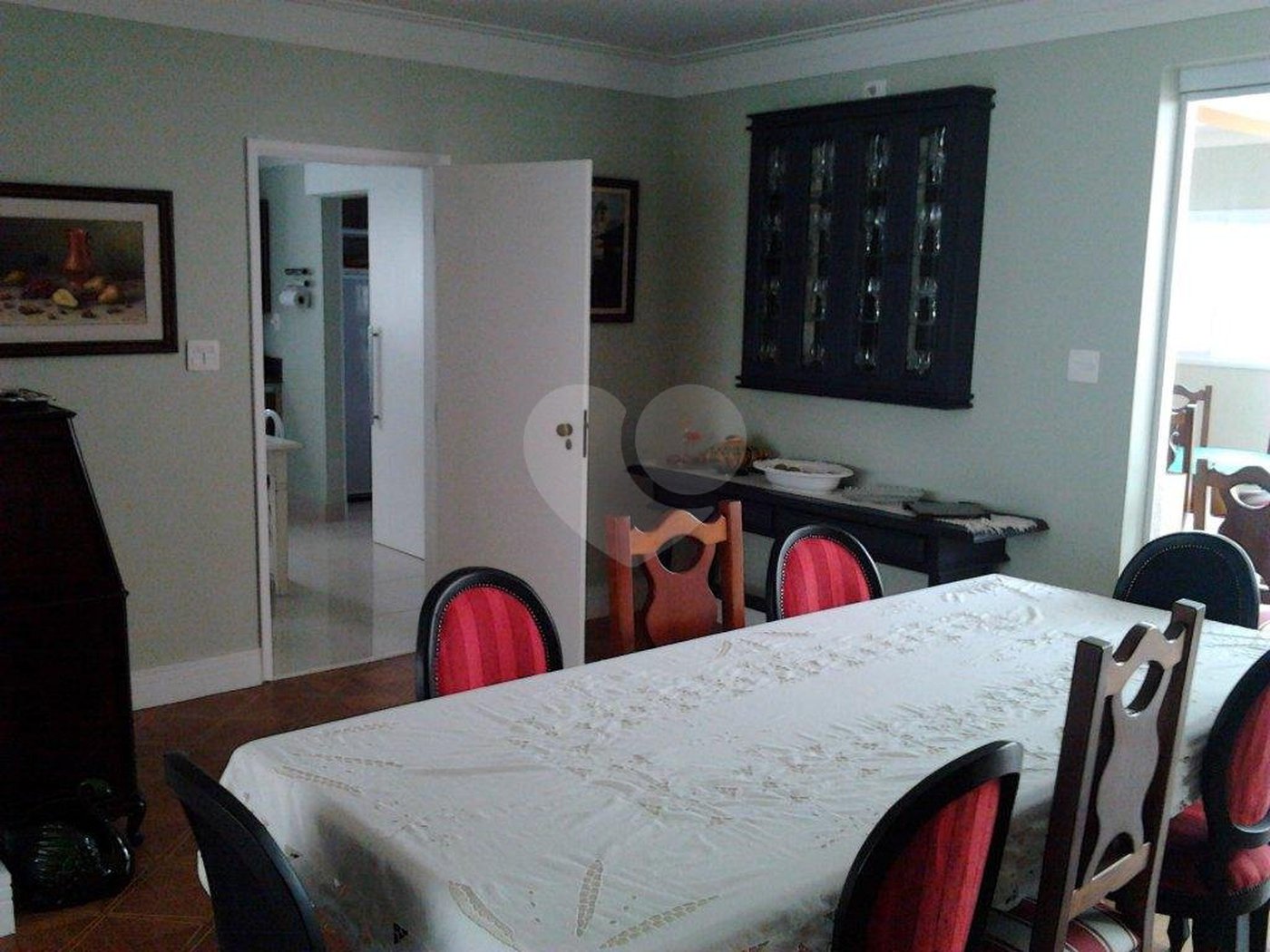 Sobrado à venda com 4 quartos, sendo 1 suíte, em Alto da Boa Vista, São Paulo, SP