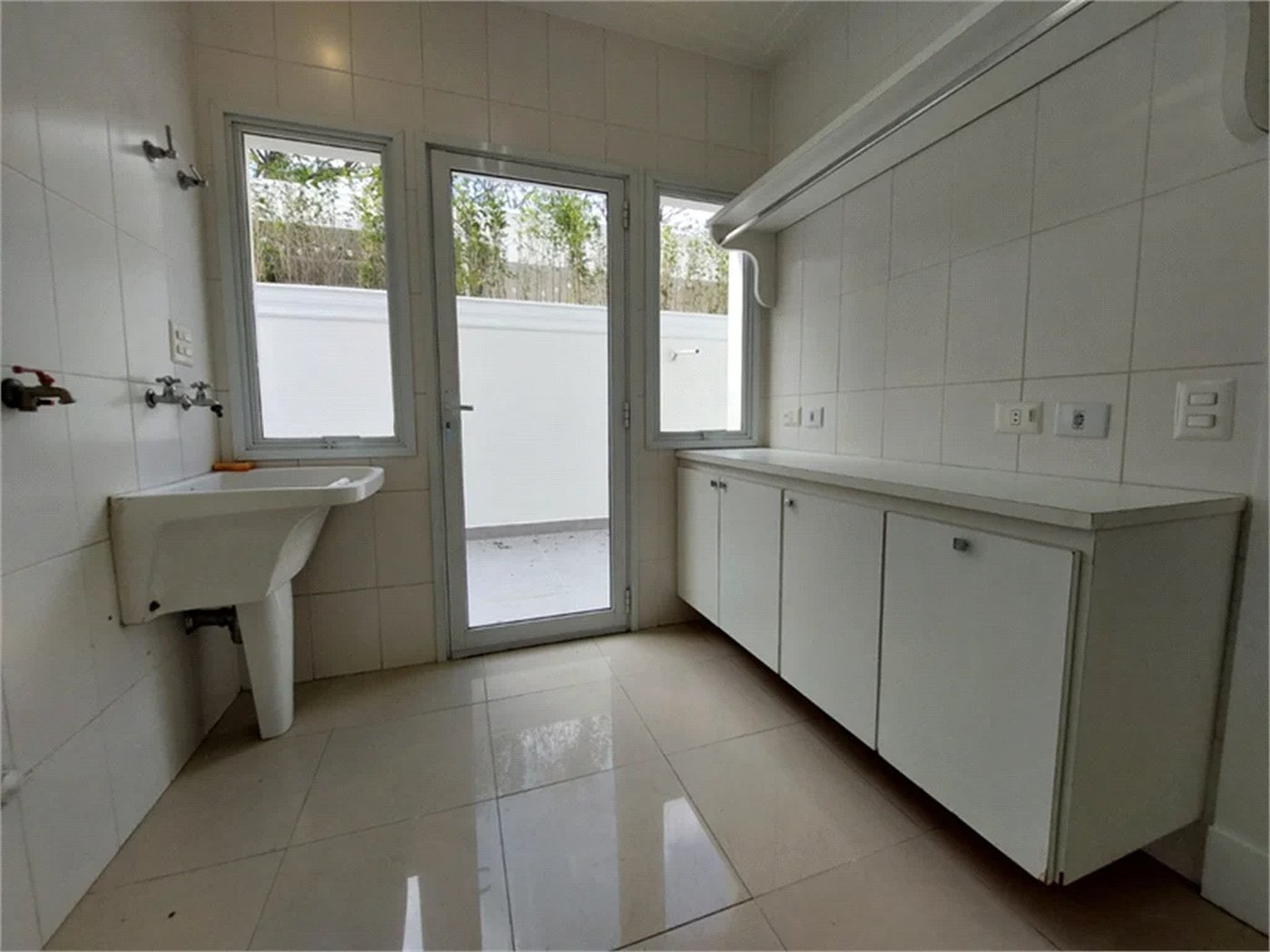 Casa à venda com 4 suítes no condomínio Residencial Morumbi, São Paulo - SP