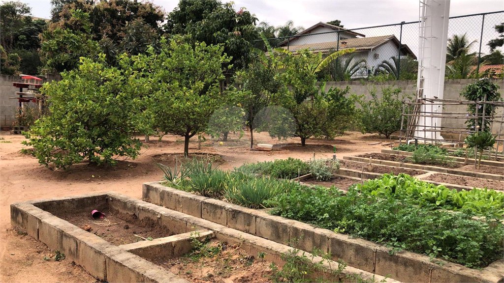 Casa à venda com 4 quartos, sendo 2 suítes,  no condomínio Acmti - Colinas do Mosteiro, Terras de Itaici e Recanto dos Pássaros, Indaiatuba - SP