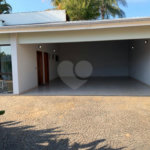 Casa à venda com 6 quartos, sendo 4 suítes, no condomínio São Joaquim, Vinhedo - SP