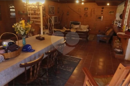 Sítio à venda com 4 quartos, sendo 2 suítes, em Jardim Maracanã, Atibaia, SP