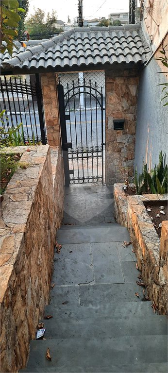 Sobrado à venda com 4 quartos, sendo 2 suítes, em Jardim São Bento, São Paulo, SP