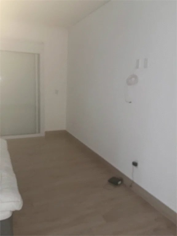 Casa à venda com 3 suítes em Moinho Velho, Cotia, SP