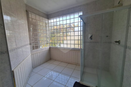 Casa à venda com 3 quartos, sendo 1 suíte, no Centro, Araçoiaba da Serra, SP