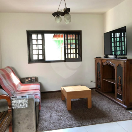 Casa à venda com 4 quartos, sendo 2 suítes, em Loteamento Loanda, Atibaia, SP
