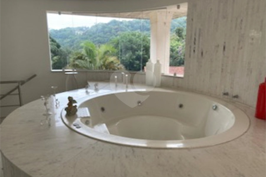 Casa à venda com 4 suítes no condomínio Parque Imperial da Cantareira, Mairiporã - SP