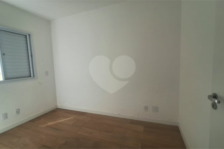 Apartamento à venda ou para alugar com 2 quartos, sendo 1 suíte, em Aparecidinha, Sorocaba, SP