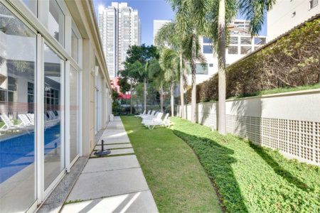 Apartamento à venda com 3 quartos, sendo 1 suíte, em Santo Amaro, São Paulo, SP