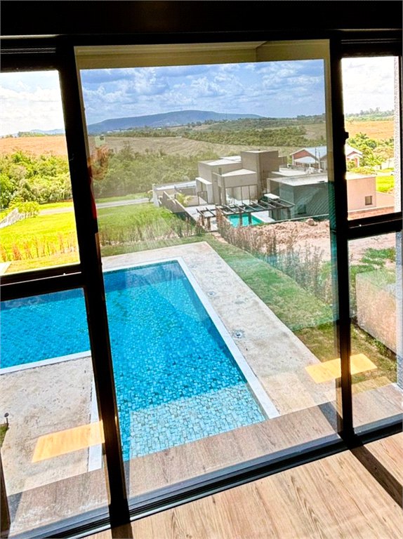 Casa à venda com 4 suítes no condomínio Village Ipanema, Araçoiaba da Serra - SP