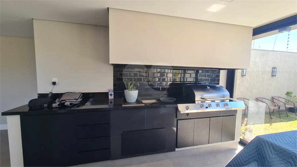Casa à venda com 3 suítes em Vila Nastri, Itapetininga, SP