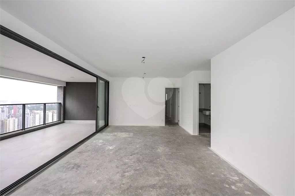 Apartamento à venda com 3 suítes,  em Jardim Fonte do Morumbi, São Paulo, SP
