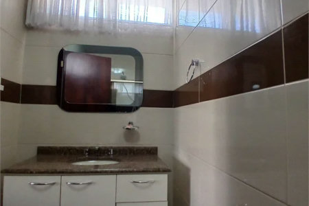 Sobrado à venda com 4 quartos, sendo 2 suítes,  em Jardim Leonor, São Paulo, SP