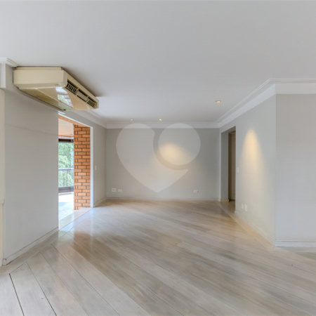 Apartamento à venda com 4 suítes em Moema, São Paulo, SP