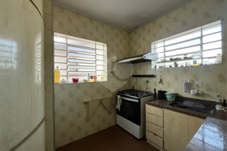 Sobrado à venda com 4 quartos, sendo 2 suítes,  em Vila Mariana, São Paulo, SP