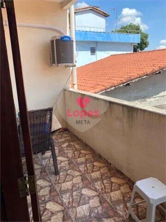 Casa à venda com 3 quartos, sendo 2 suítes, em Conjunto Residencial Trinta e Um de Março, São José dos Campos, SP