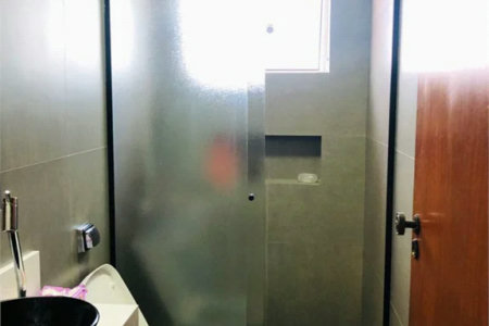 Casa Térrea à venda com 3 quartos, sendo 1 suíte, em Jardim Londrina, São Paulo, SP