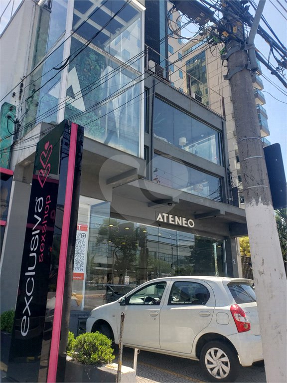 Prédio à venda em Santana, São Paulo, SP