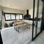 Casa à venda com 3 suítes no condomínio Reserva Central Parque, Salto - SP