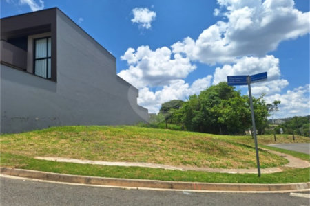 Terreno à venda com 1 suíte em Pinheirinho, Vinhedo, SP