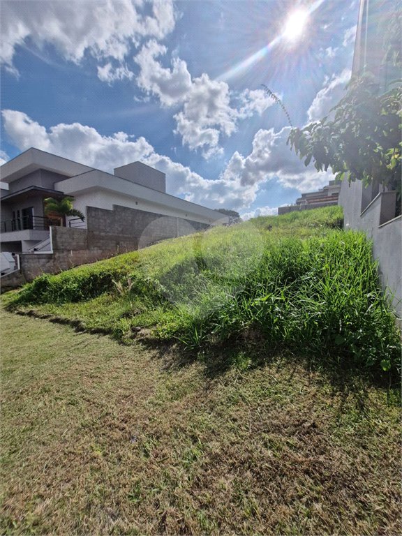 Terreno à venda no condomínio Bosque dos Cambarás, Valinhos - SP