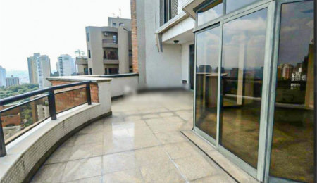 Cobertura à venda com 4 suítes em Vila Suzana, São Paulo, SP