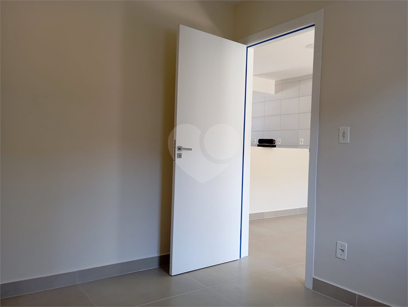 Apartamento à venda com 2 quartos em Lopes de Oliveira, Sorocaba, SP