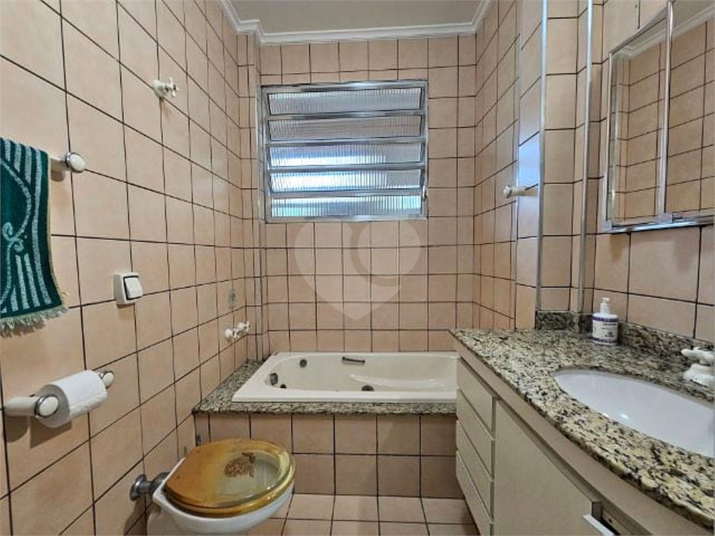 Apartamento à venda com 4 quartos em Pitangueiras, Guarujá, SP
