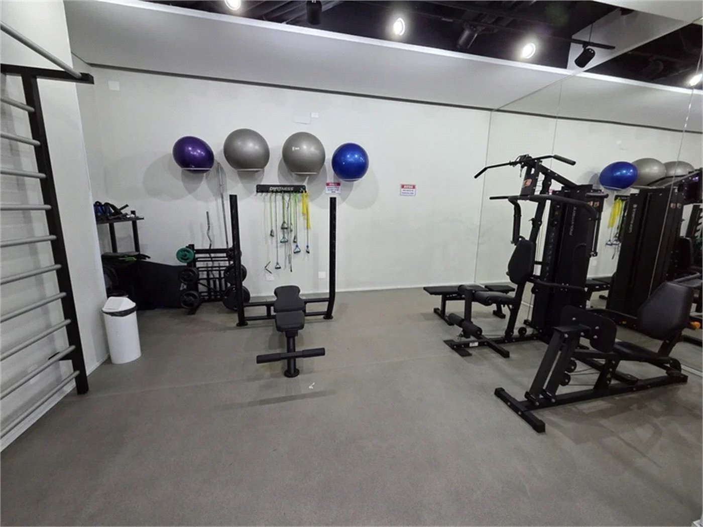 Apartamento à venda com 2 quartos, sendo 1 suíte, em Pinheiros, São Paulo, SP