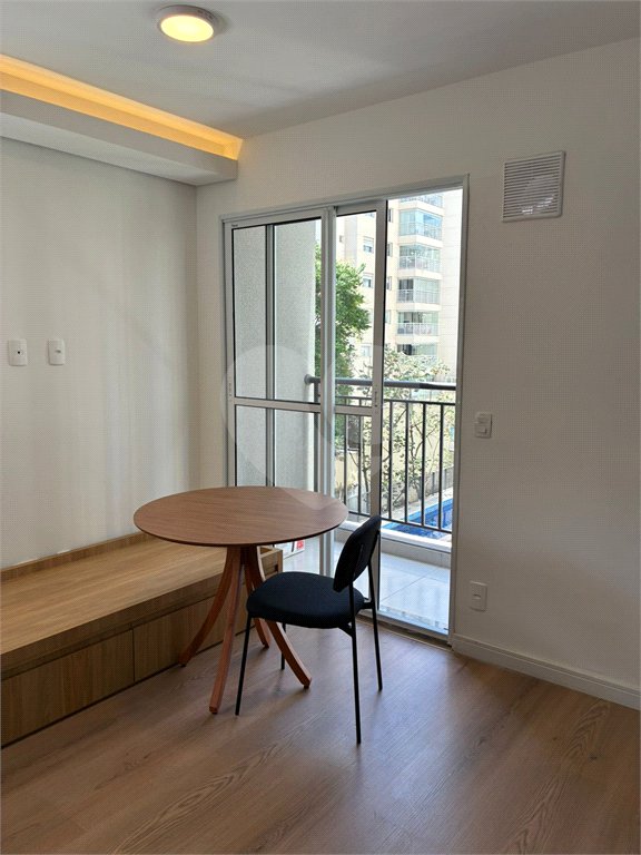 Apartamento para alugar com 1 suíte em Vila Olímpia, São Paulo, SP