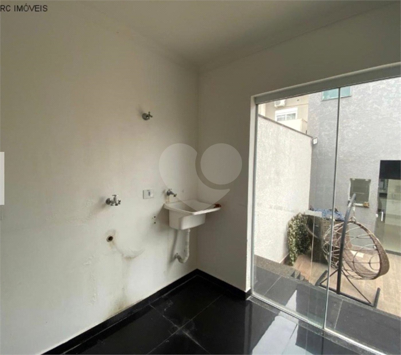 Casa para alugar com 5 quartos, sendo 3 suítes,  em Vila Oliveira, Mogi das Cruzes, SP