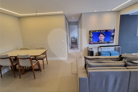 Apartamento à venda com 3 quartos, sendo 1 suíte,  em Ferreira, São Paulo, SP