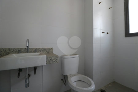 Apartamento à venda com 2 suítes em Moema, São Paulo, SP