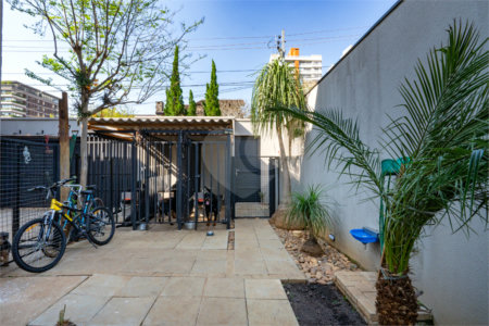 Casa de Vila à venda com 3 suítes em Brooklin Paulista, São Paulo, SP