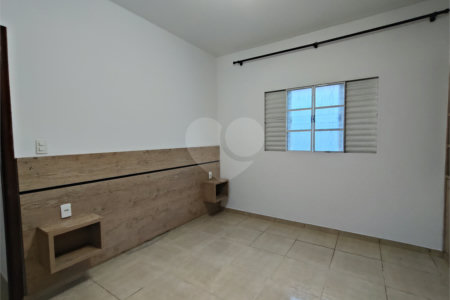 Casa à venda com 2 quartos em Vila La Brunetti, Itapetininga, SP