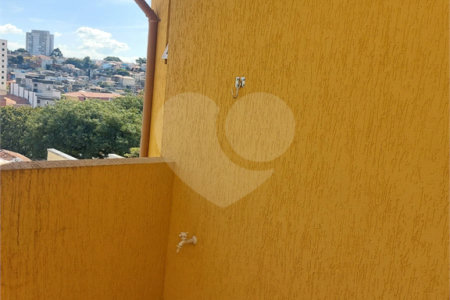 Sobrado à venda com 4 quartos, sendo 1 suíte,  em Vila Gustavo, São Paulo, SP