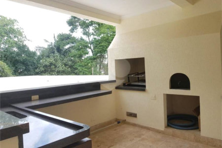 Casa à venda com 4 suítes no condomínio Vilaretto, São Paulo - SP