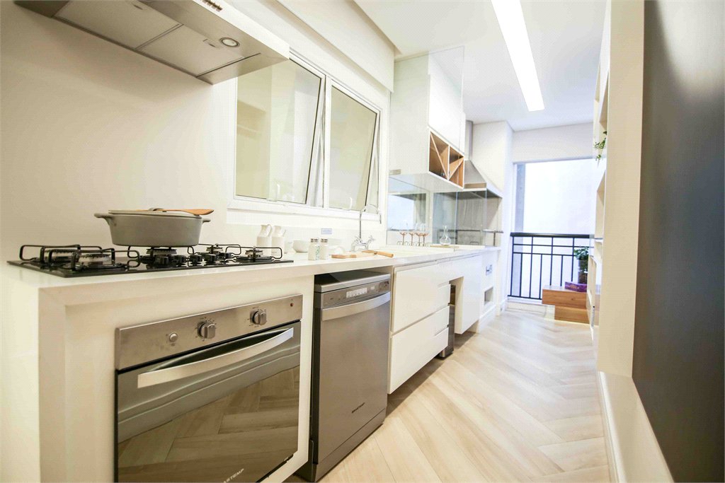 Apartamento à venda com 3 suítes em Morumbi, São Paulo, SP