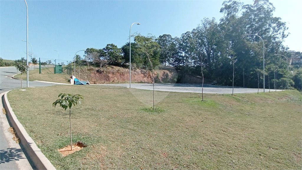 Terreno à venda com 1 suíte em Jardim Portugal, Valinhos, SP