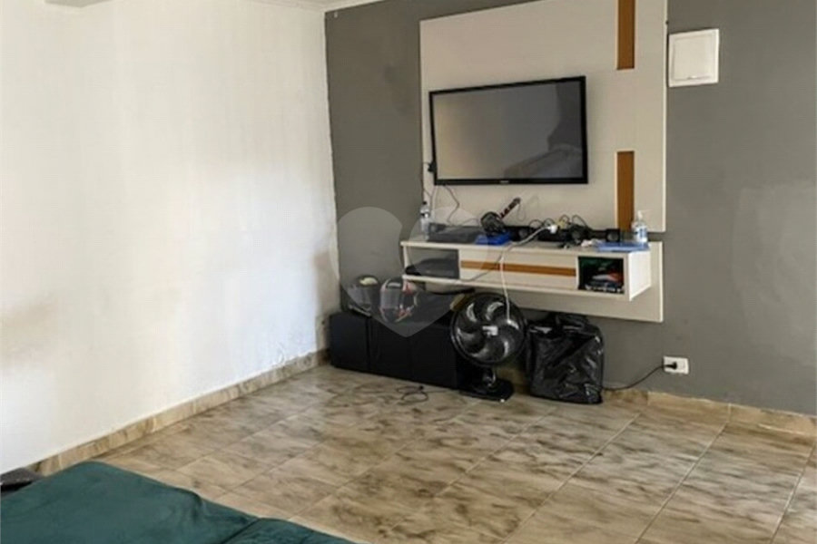 Sobrado à venda com 2 quartos em Santa Terezinha, São Paulo, SP