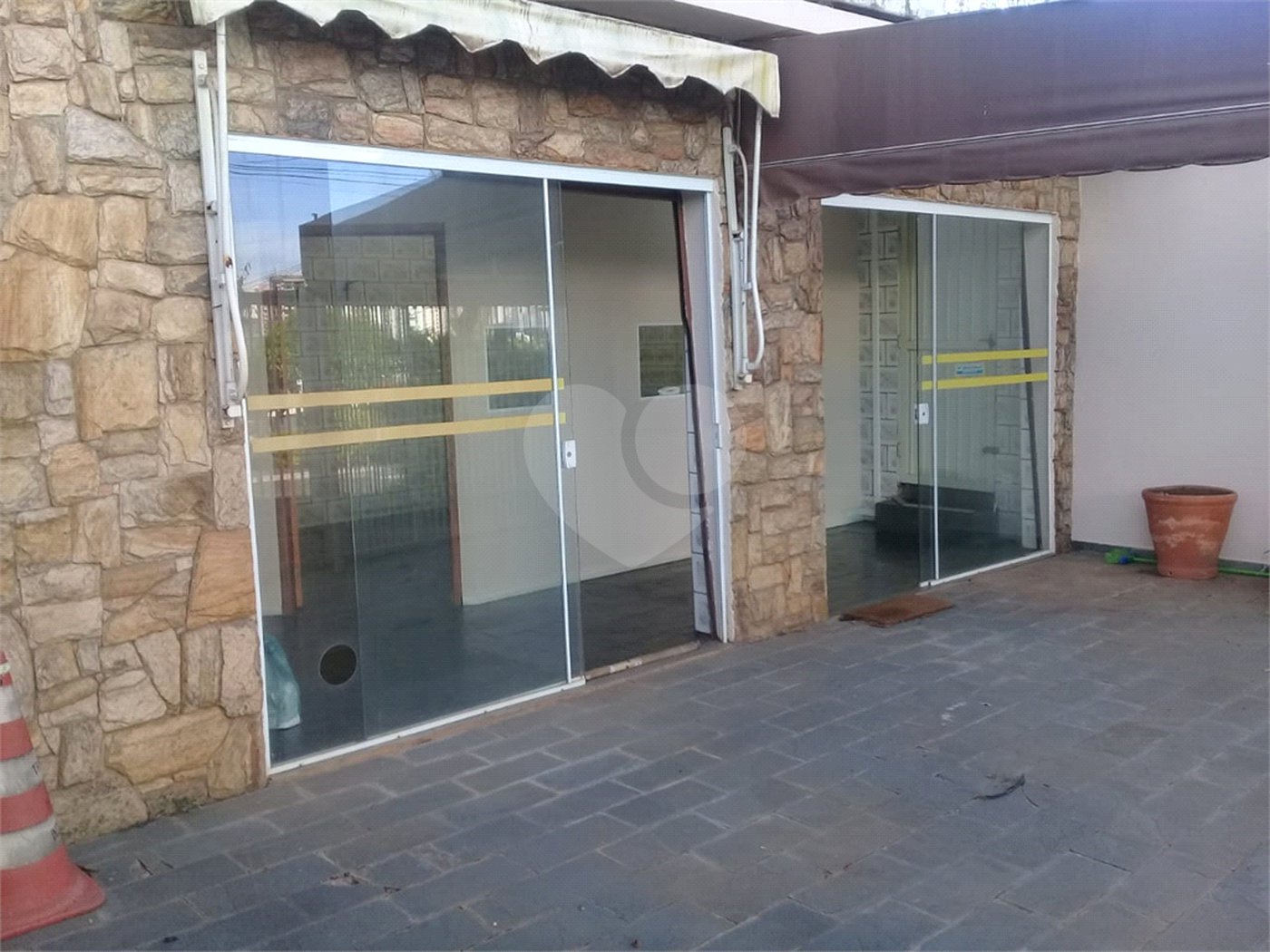 Sobrado à venda com 4 quartos, sendo 2 suítes,  em Jardim Regina, Indaiatuba, SP