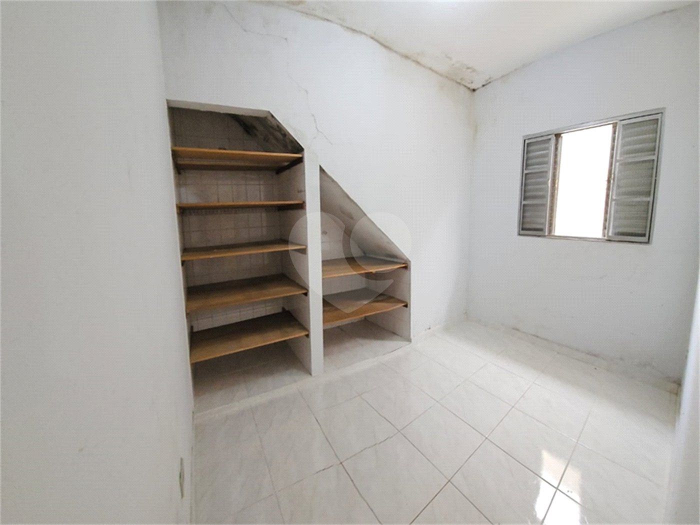 Casa à venda com 4 quartos, sendo 1 suíte, em Jaguara, São Paulo, SP
