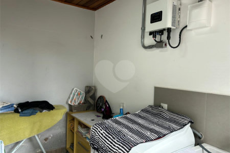 Casa à venda com 2 suítes no condomínio Residencial, Mogi das Cruzes - SP