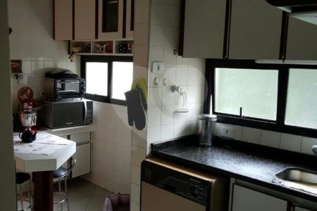 Apartamento à venda com 3 quartos, sendo 1 suíte, em Vila Andrade, São Paulo, SP