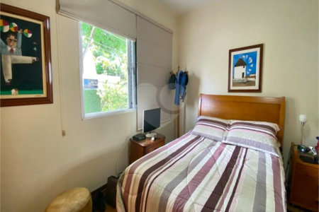 Sobrado à venda com 4 quartos, sendo 1 suíte,  em Jardim São Bento, São Paulo, SP