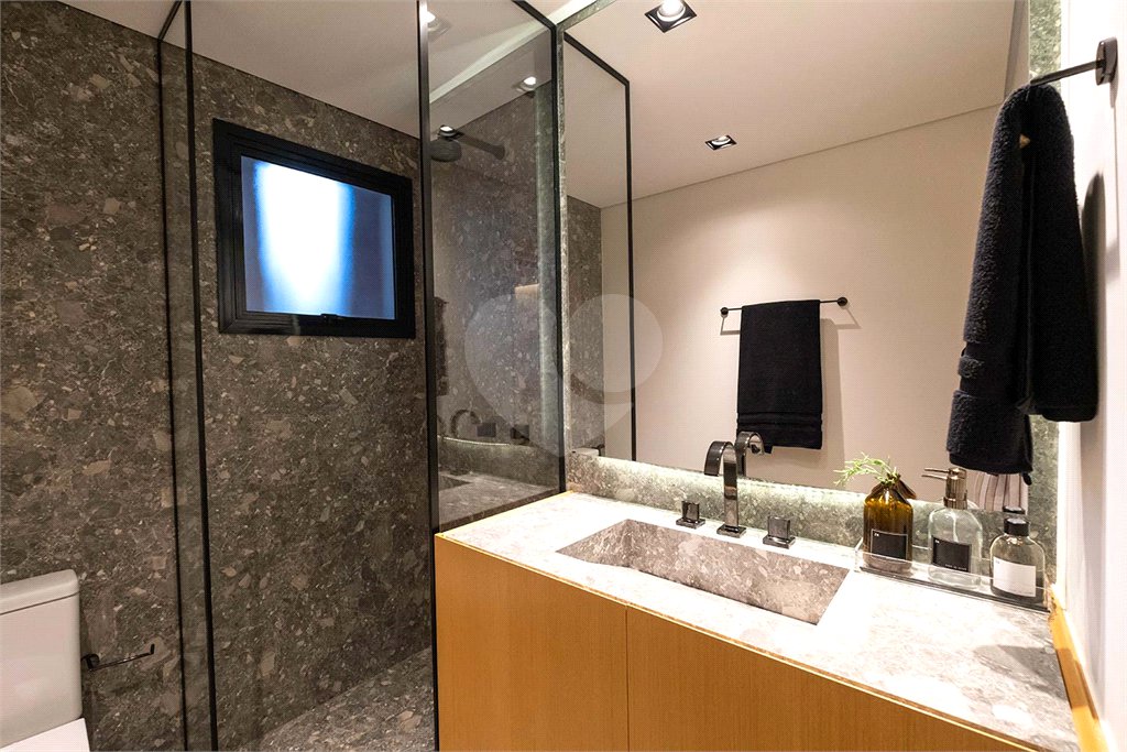 Apartamento à venda com 2 quartos, sendo 1 suíte, em Pinheiros, São Paulo, SP